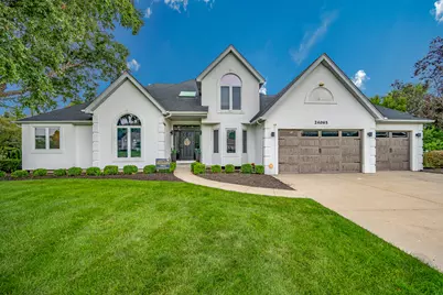 24065 Ascot Court, Naperville, IL 60564 - Photo 4