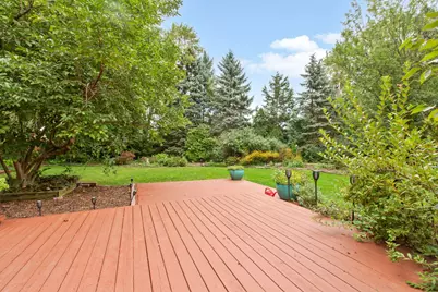2327 S Circle Drive, Palatine, IL 60067 - Photo 24