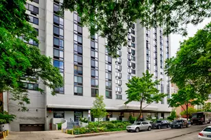 1221 N Dearborn Pkwy, Chicago, IL 60610 - Photo 1