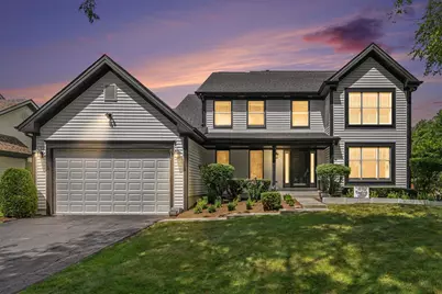 812 W Kelly Ann Drive, Palatine, IL 60067 - Photo 1