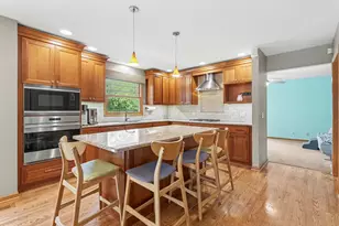 812 W Kelly Ann Dr, Palatine, IL 60067 - Photo 8