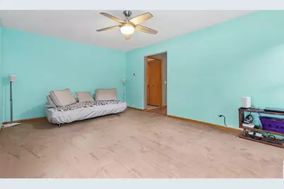 812 W Kelly Ann Drive, Palatine, IL 60067 - Photo 6
