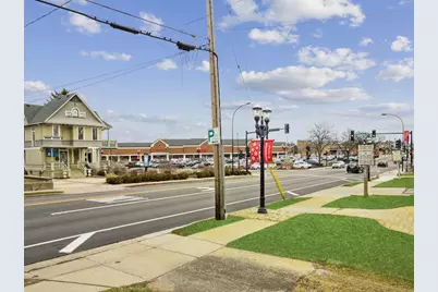 209 W Main Street, Barrington, IL 60010 - Photo 2