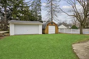 209 W Main St, Barrington, IL 60010 - Photo 12