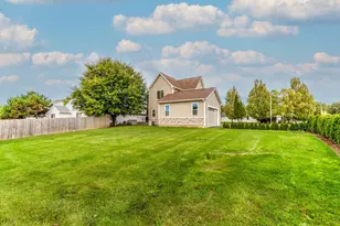 355 Woodhill Ln, Lake Villa, IL 60046 - Photo 36