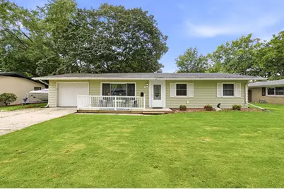 16 Greenbriar Drive, Montgomery, IL 60538 - Photo 1