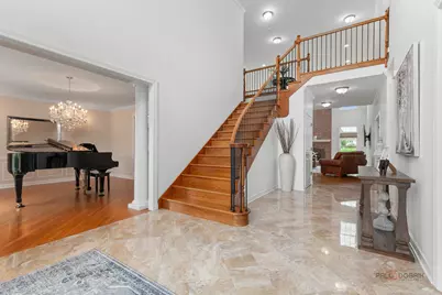 5 Hawthorn Grove Circle, Hawthorn Woods, IL 60047 - Photo 4