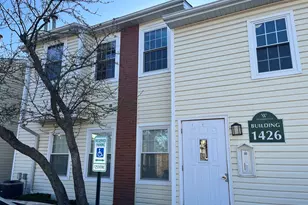 1426 E Wyndham Cir, Palatine, IL 60074 - Photo 1
