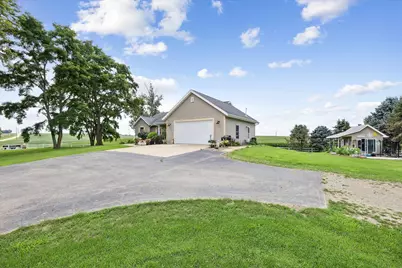12433 Prairie Center Road, Union Grove, IL 61270 - Photo 6
