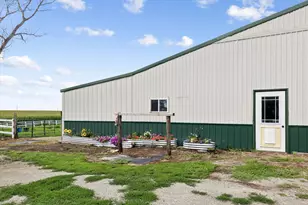 12433 Prairie Center Rd, Morrison, IL 61270 - Photo 12