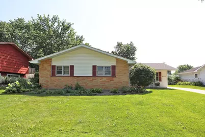 2055 Shepard Road, Hoffman Estates, IL 60169 - Photo 2