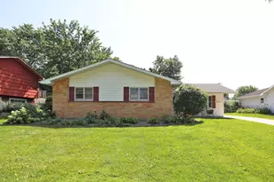 2055 Shepard Rd, Hoffman Estates, IL 60169 - Photo 2