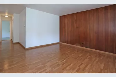 2055 Shepard Road, Hoffman Estates, IL 60169 - Photo 12