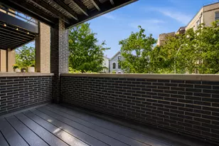 1366 W Walton St, Chicago, IL 60642 - Photo 20