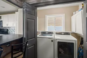 827 W Northeast Shore Dr, McHenry, IL 60051 - Photo 10