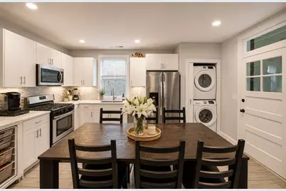 4836 W Barry Avenue, Chicago, IL 60641 - Photo 20