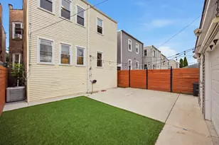 4836 W Barry Ave, Chicago, IL 60641 - Photo 38