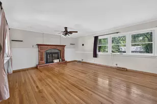 216 Fairmont Dr, Dekalb, IL 60115 - Photo 6