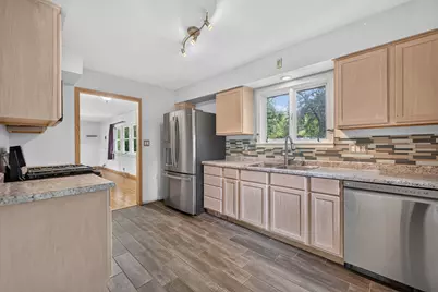 216 Fairmont Drive, Dekalb, IL 60115 - Photo 12