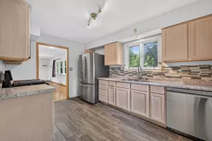 216 Fairmont Dr, Dekalb, IL 60115 - Photo 12
