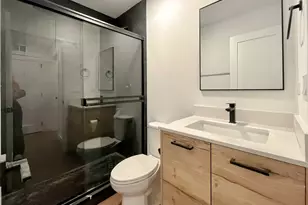 3710 N Kenmore Ave, Chicago, IL 60613 - Photo 14