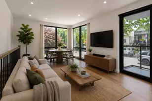 3710 N Kenmore Ave, Chicago, IL 60613 - Photo 2