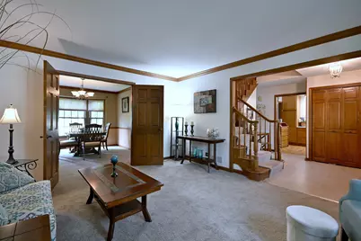 27W168 Chartwell Drive, Winfield, IL 60190 - Photo 8