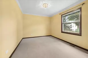 2440 Harbor Ct, Aurora, IL 60504 - Photo 22