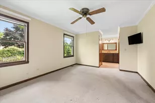 2440 Harbor Ct, Aurora, IL 60504 - Photo 16