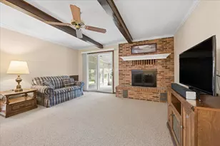 2440 Harbor Ct, Aurora, IL 60504 - Photo 8