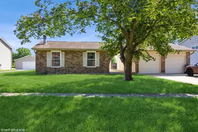 230 Maple Street, Sugar Grove, IL 60554 - Photo 2
