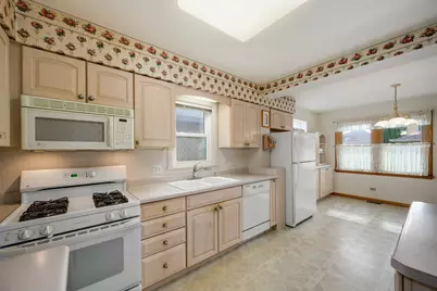 6214 N Karlov Avenue, Chicago, IL 60646 - Photo 10