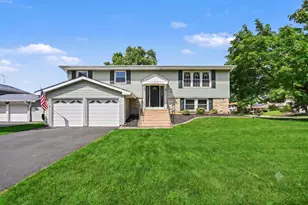 101 S Lancaster Dr, Bolingbrook, IL 60440 - Photo 1