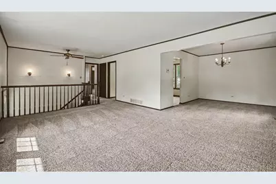 101 S Lancaster Drive, Bolingbrook, IL 60440 - Photo 6