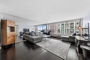 3600 N Lake Shore Dr, Chicago, IL 60613 - Photo 4