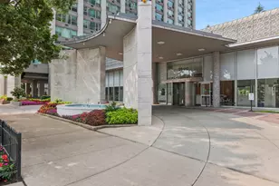 3600 N Lake Shore Dr, Chicago, IL 60613 - Photo 20