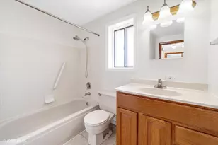 1309 Yarmouth Ct, Schaumburg, IL 60193 - Photo 12