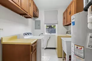 7311 Lake St, Morton Grove, IL 60053 - Photo 16