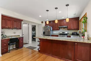 1037 Conrad Ct, Elk Grove Village, IL 60007 - Photo 6