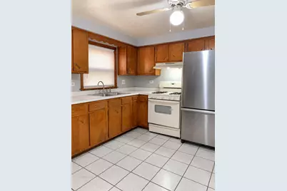 1636 N 33rd Avenue, Melrose Park, IL 60160 - Photo 4