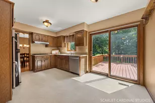 519 Calduto Cir, Villa Park, IL 60181 - Photo 10