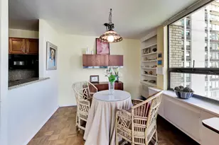 [Address not provided], Chicago, IL 60610 - Photo 6