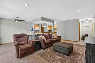 1011 Ashley Court S #2D, Lockport, IL 60441 - Photo 4