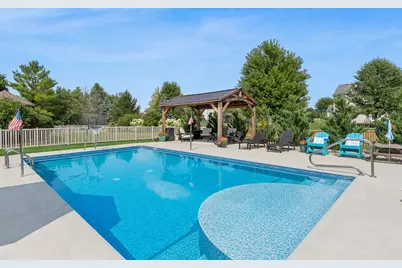 711 Jorstad Drive, North Aurora, IL 60542 - Photo 2