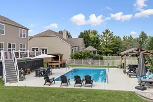 711 Jorstad Dr, North Aurora, IL 60542 - Photo 30