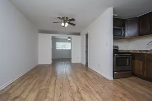 3170 W Monroe St, Waukegan, IL 60085 - Photo 4