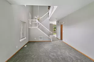 678 Zachary Dr, Romeoville, IL 60446 - Photo 6