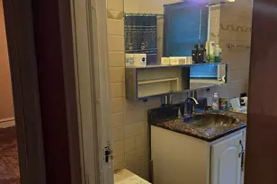 8001 S Oglesby Ave, Chicago, IL 60617 - Photo 12
