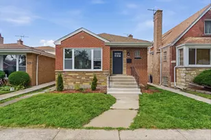8820 S Ridgeland Ave, Chicago, IL 60617 - Photo 1