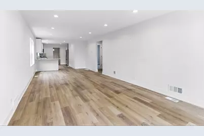 8820 S Ridgeland Avenue, Chicago, IL 60617 - Photo 6